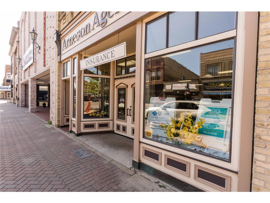 109 W Lincoln Avenue Fergus Falls MN 56537 6254494 image1