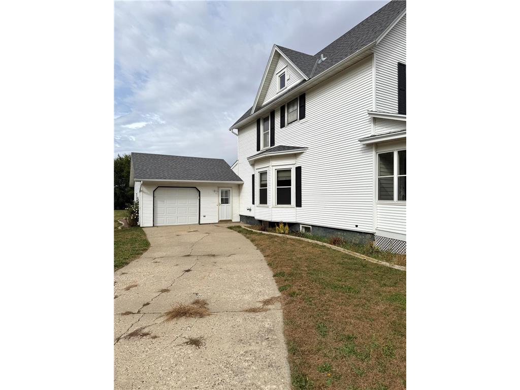 109 White Street N Comfrey MN 56019 6760834 image4