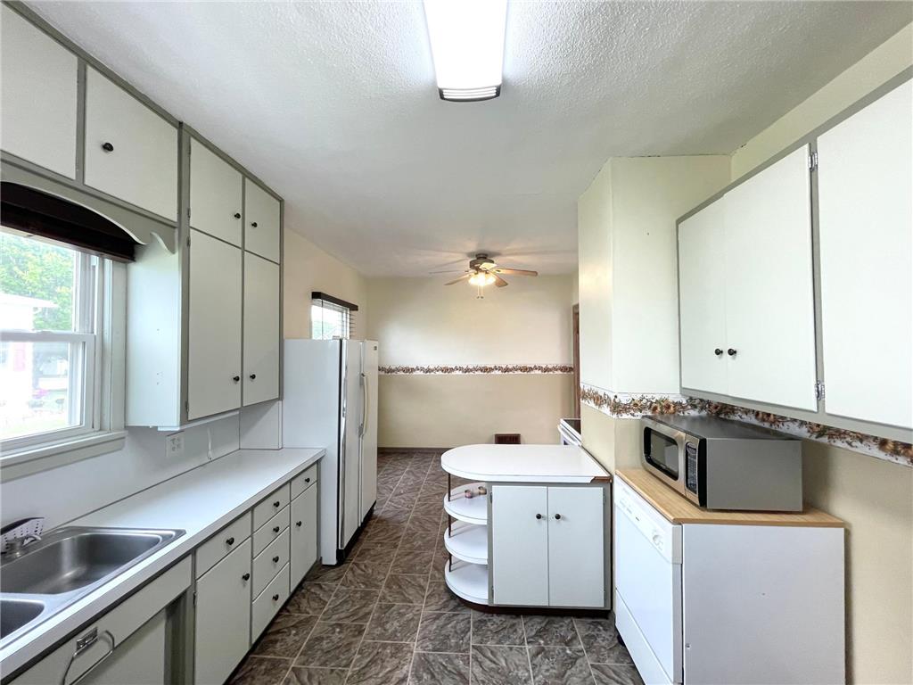109 White Street N Comfrey MN 56019 7079881 image4