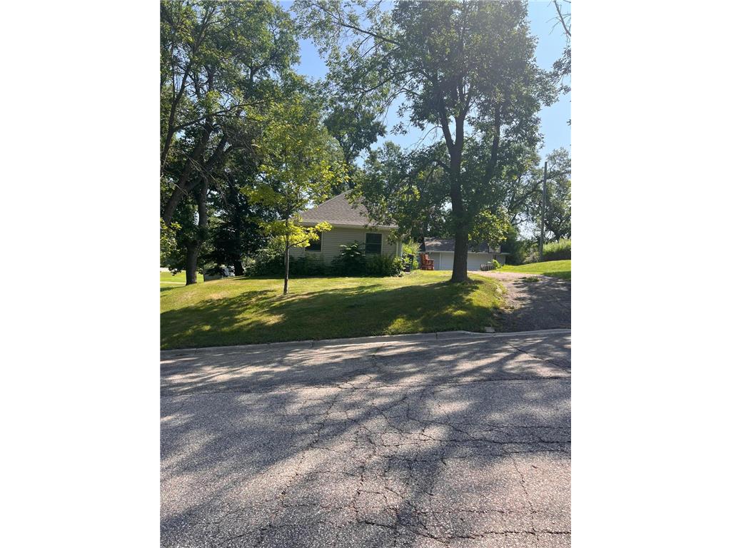 109 Whitman Street S Lake Benton MN 56149 6768222 image1