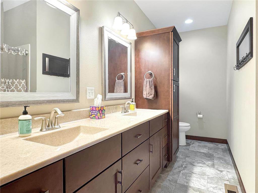 1090 Eastbay Avenue Balaton MN 56115 6771203 image19