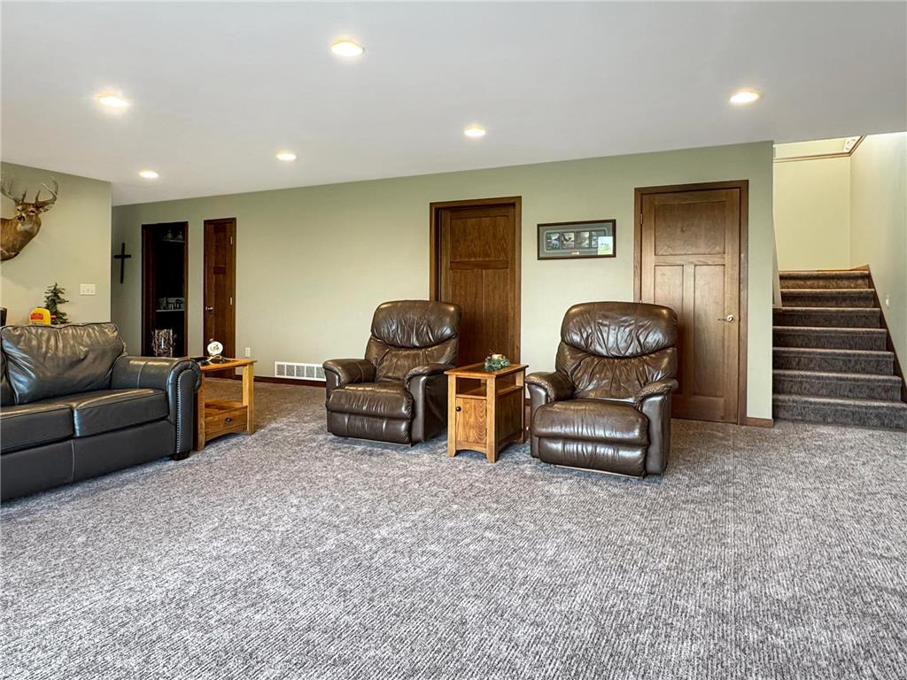 1090 Eastbay Avenue Balaton MN 56115 6771203 image24