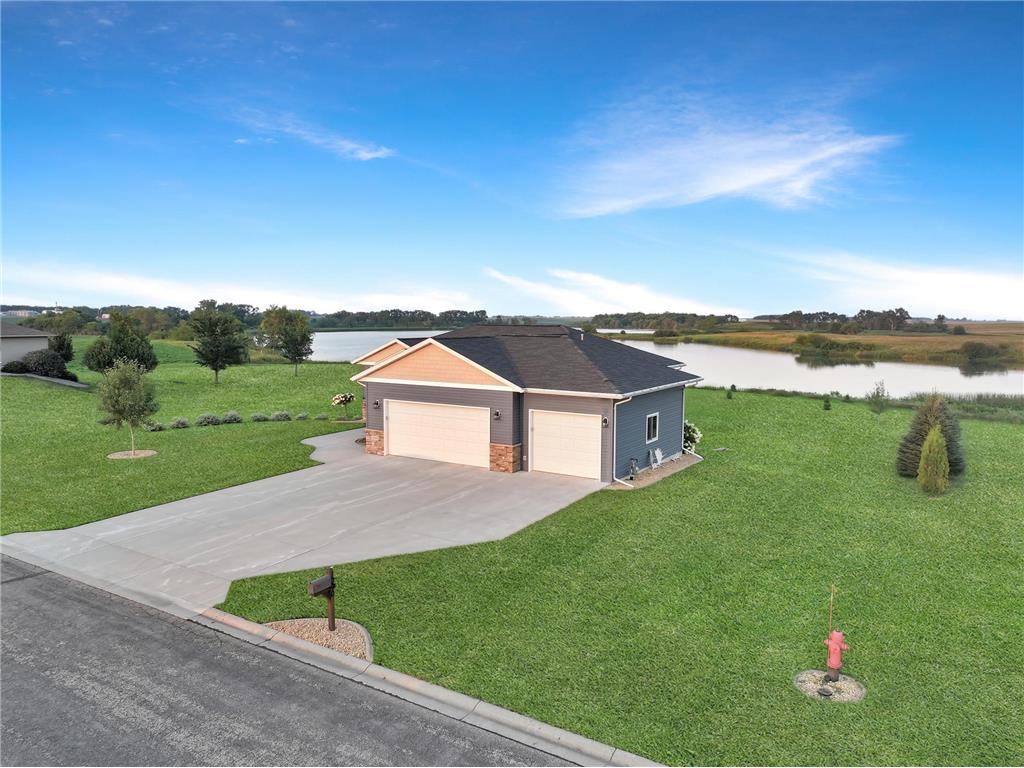 1090 Eastbay Avenue Balaton MN 56115 6771203 image3