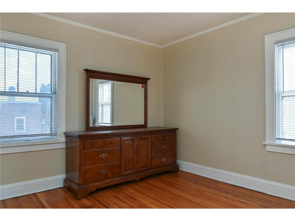 1090 Thomas Avenue Saint Paul MN 55104 7001285 image2