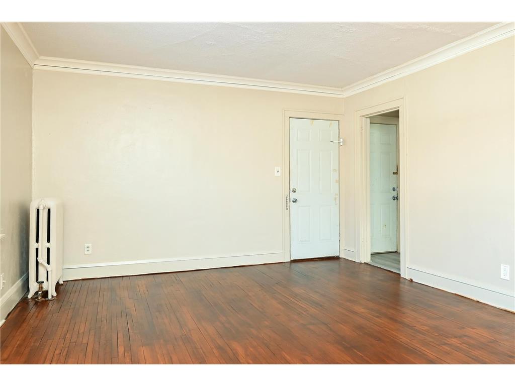 1090 Thomas Avenue Saint Paul MN 55104 7001285 image8