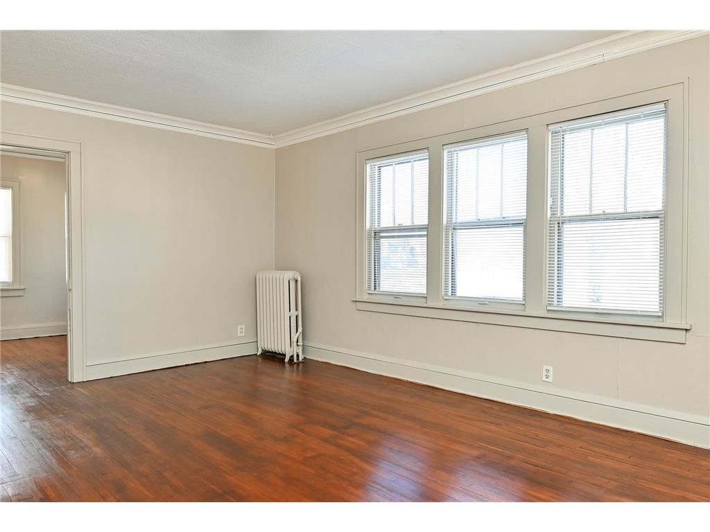 1090 Thomas Avenue Saint Paul MN 55104 7001285 image9