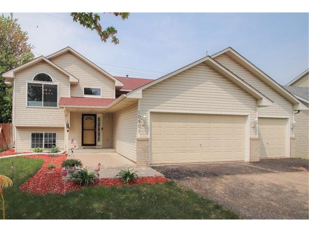 10901 Oakwood Lane N Champlin MN 55316 6376561 image1