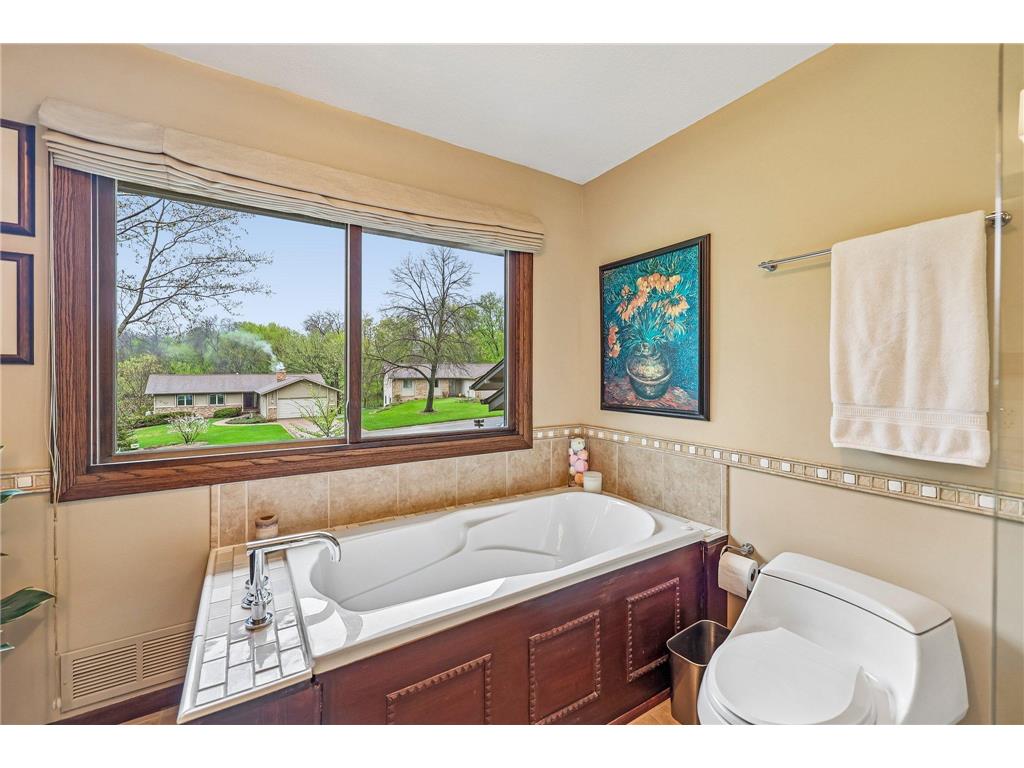 10905 34th Avenue N Plymouth MN 55441 - Medicine Lake 7064608 image25