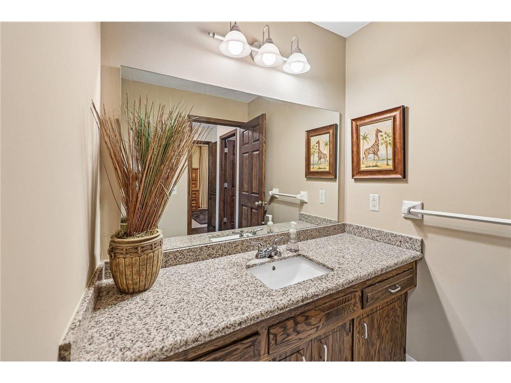 10905 34th Avenue N Plymouth MN 55441 - Medicine Lake 7064608 image34