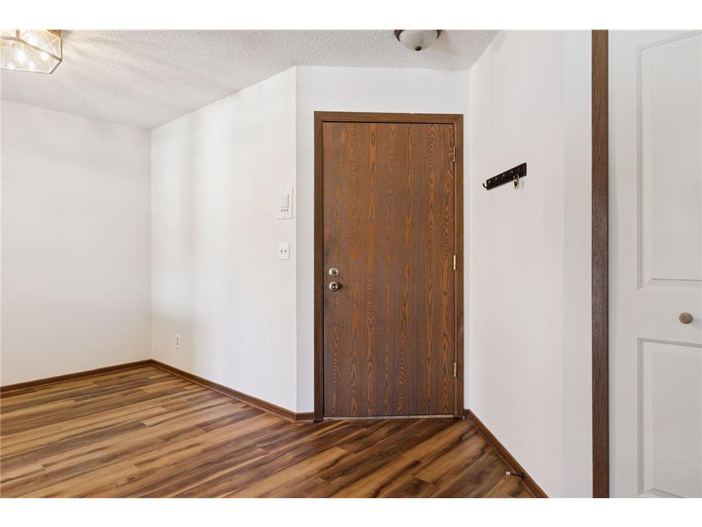 10905 S Rhode Island Avenue S Bloomington MN 55438 7018847 image4