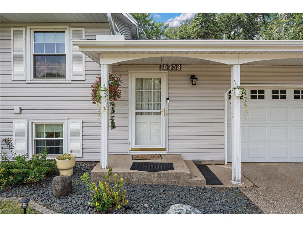10908 Dahlia Street NW Coon Rapids MN 55433 7110857 image4