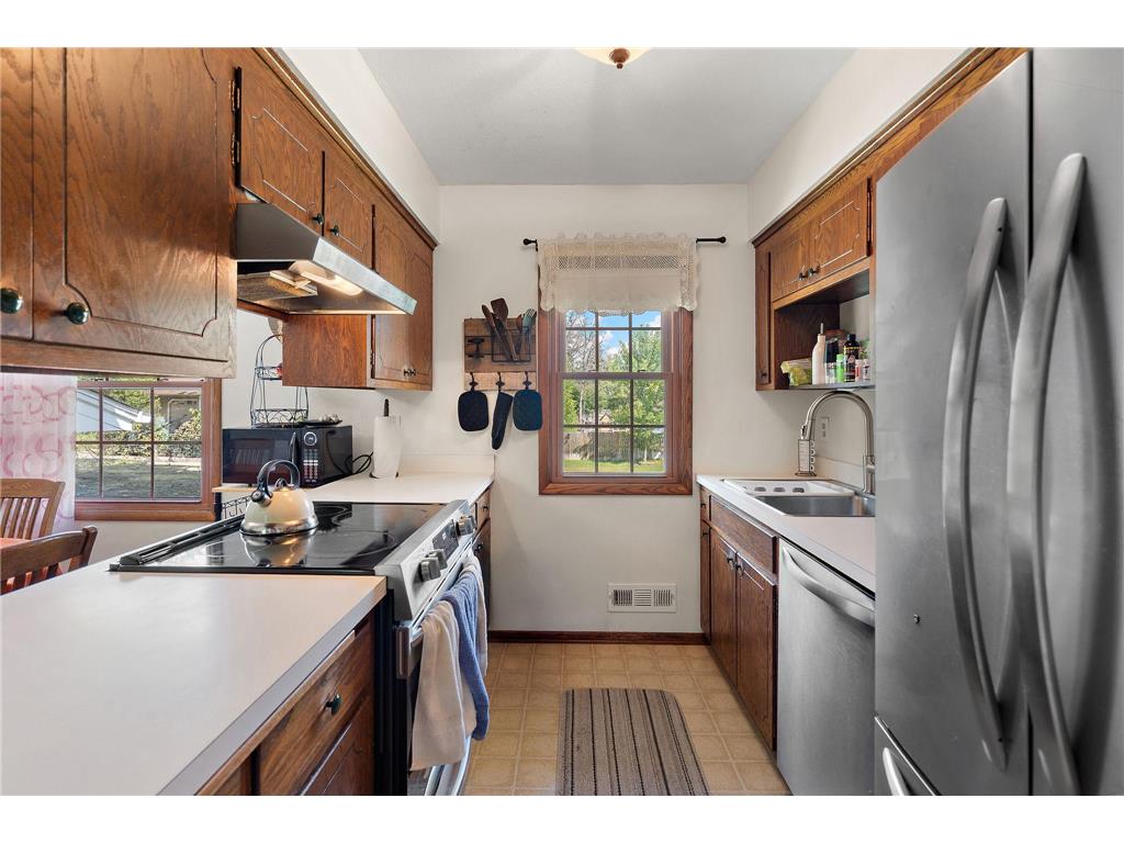 10908 Dahlia Street NW Coon Rapids MN 55433 7110857 image8