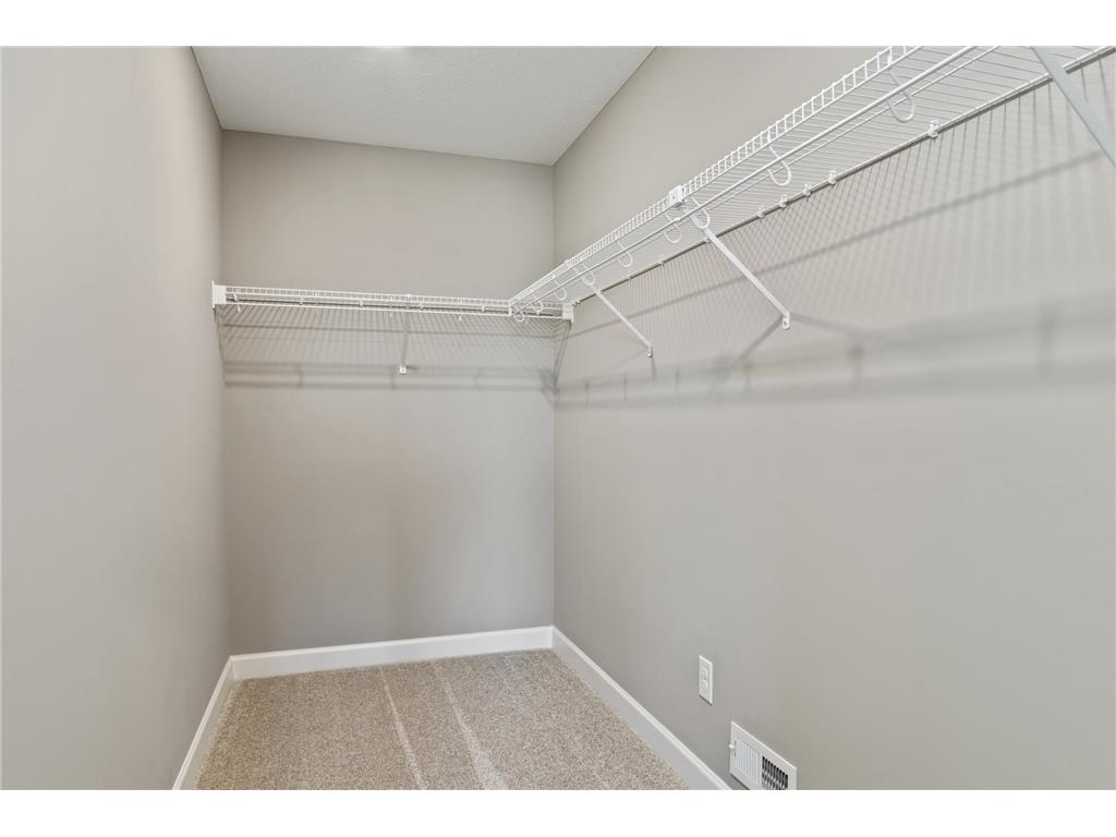 10909 Henslowe Avenue S Cottage Grove MN 55016 7086779 image12
