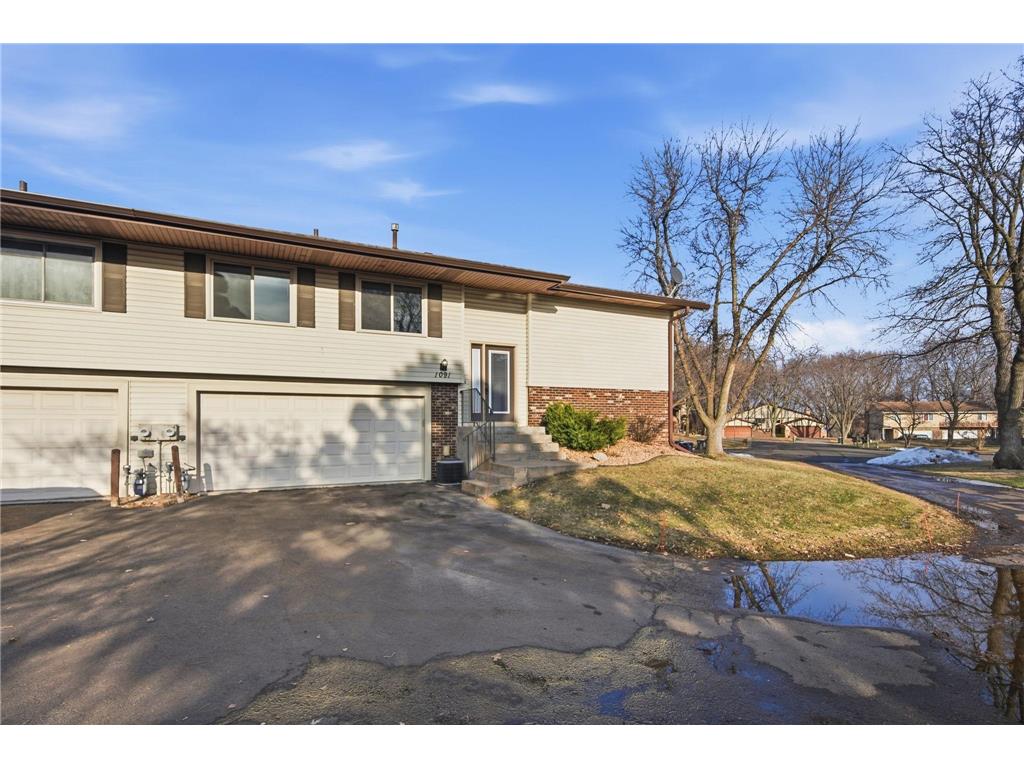 1091 Churchill Place Shoreview MN 55126 7030539 image1