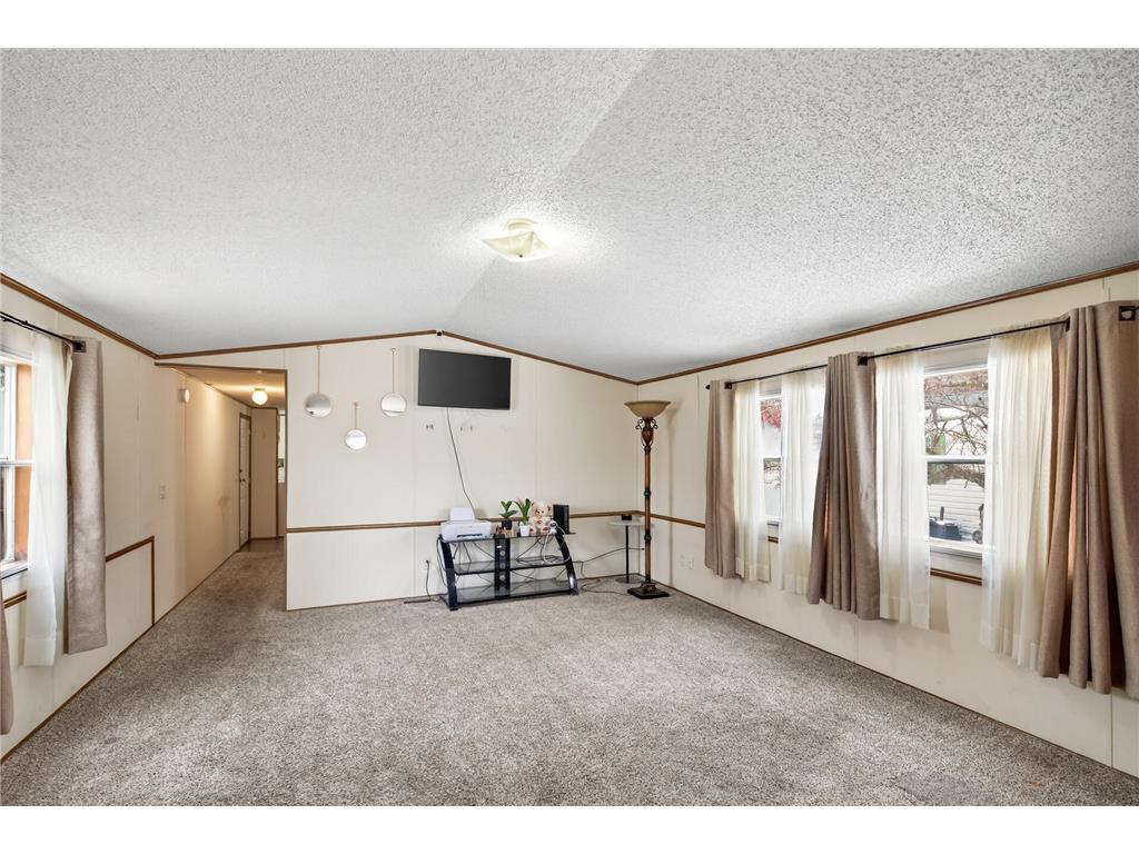 1091 E Cessna Drive New Brighton MN 55112 7019854 image6