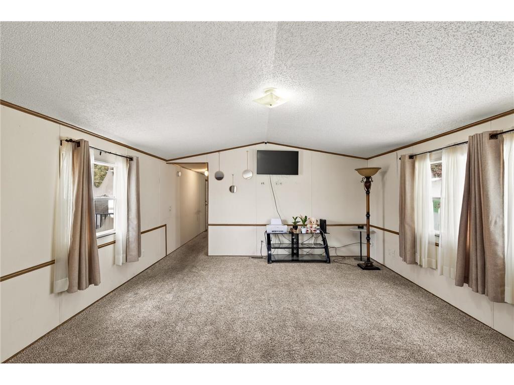 1091 E Cessna Drive New Brighton MN 55112 7019854 image7