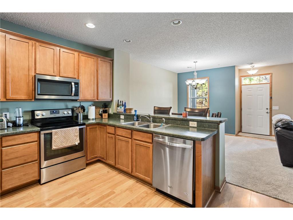 10910 Goodhue Street NE #B Blaine MN 55449 7054669 image11