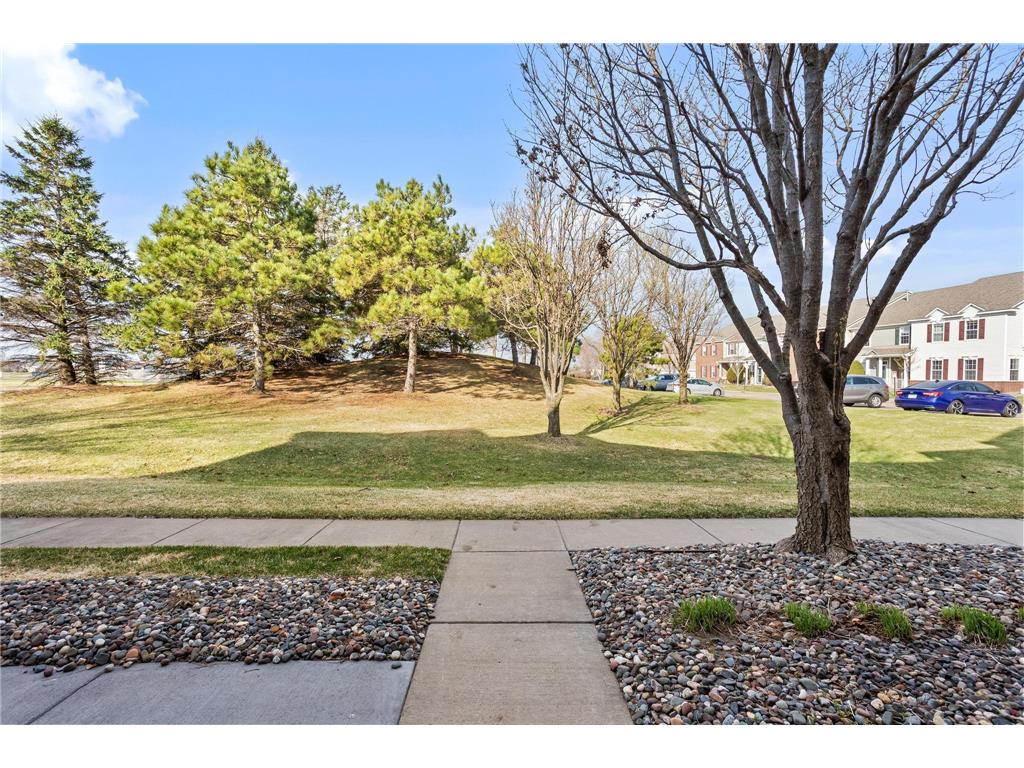 10910 Goodhue Street NE #B Blaine MN 55449 7054669 image2