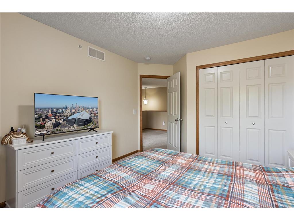 10910 Goodhue Street NE #B Blaine MN 55449 7054669 image31