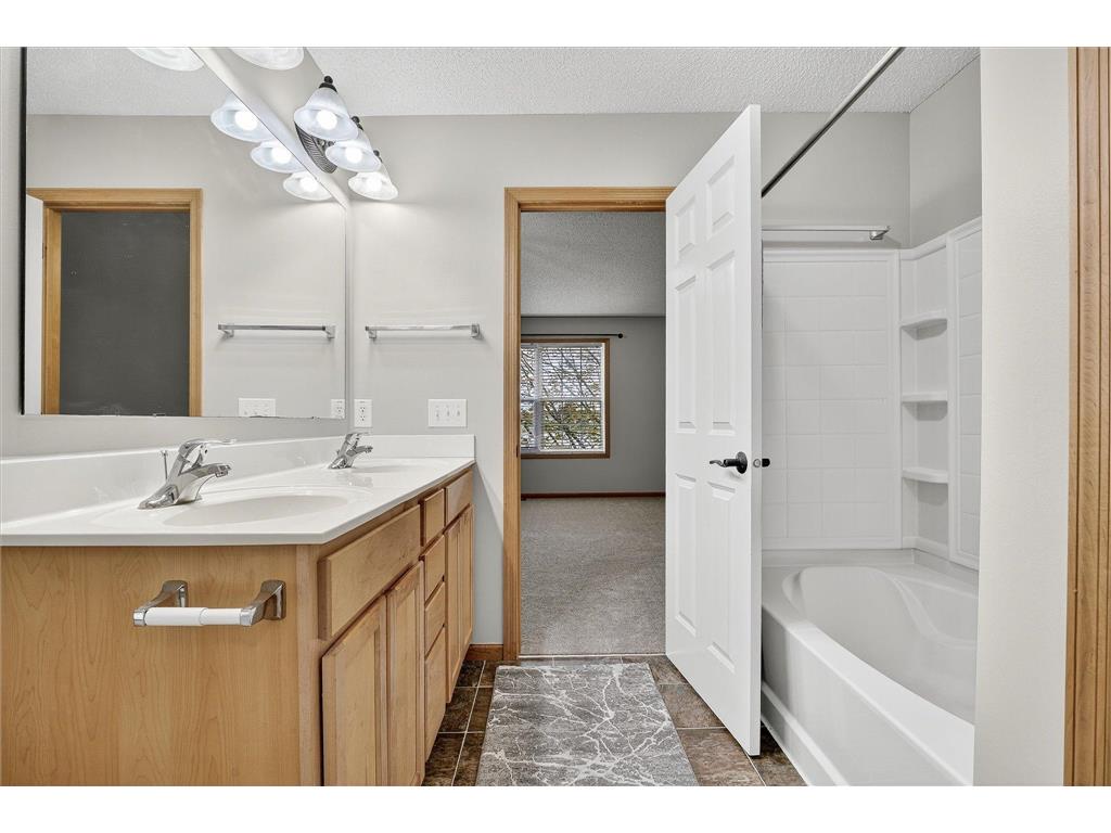 10911 Goodhue Street NE #D Blaine MN 55449 7023188 image25