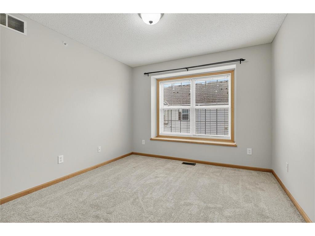 10911 Goodhue Street NE #D Blaine MN 55449 7023188 image29