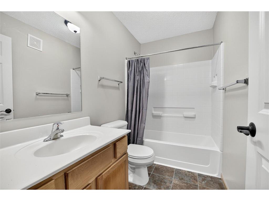 10911 Goodhue Street NE #D Blaine MN 55449 7023188 image33