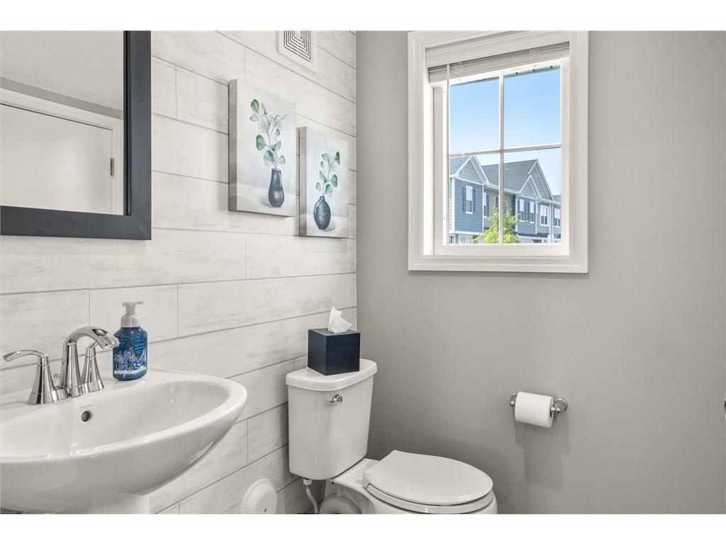 10911 Zest Street NE #D Blaine MN 55449 6826618 image12