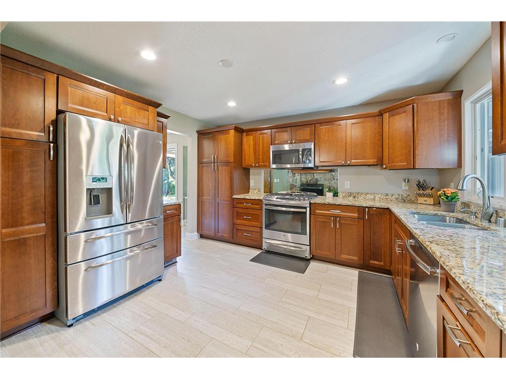 10914 Southview Drive, Burnsville, MN, 55337 MLS 6262179 Edina Realty