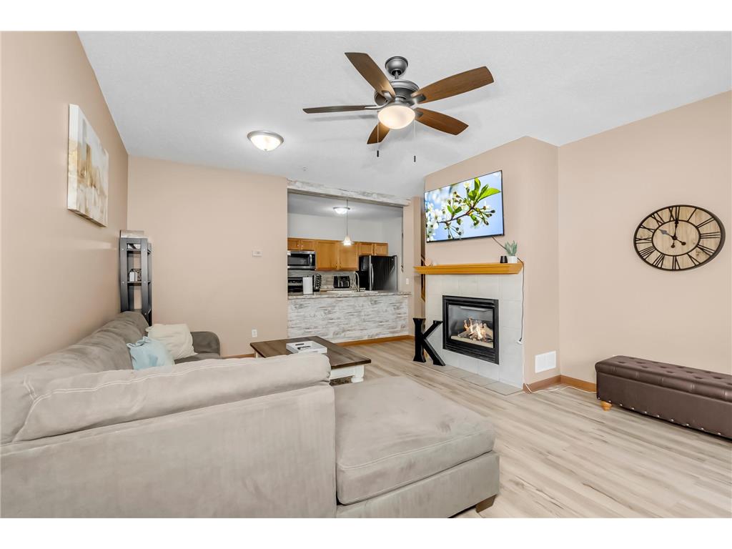 10915 Vale Street NW Coon Rapids MN 55433 6785076 image1