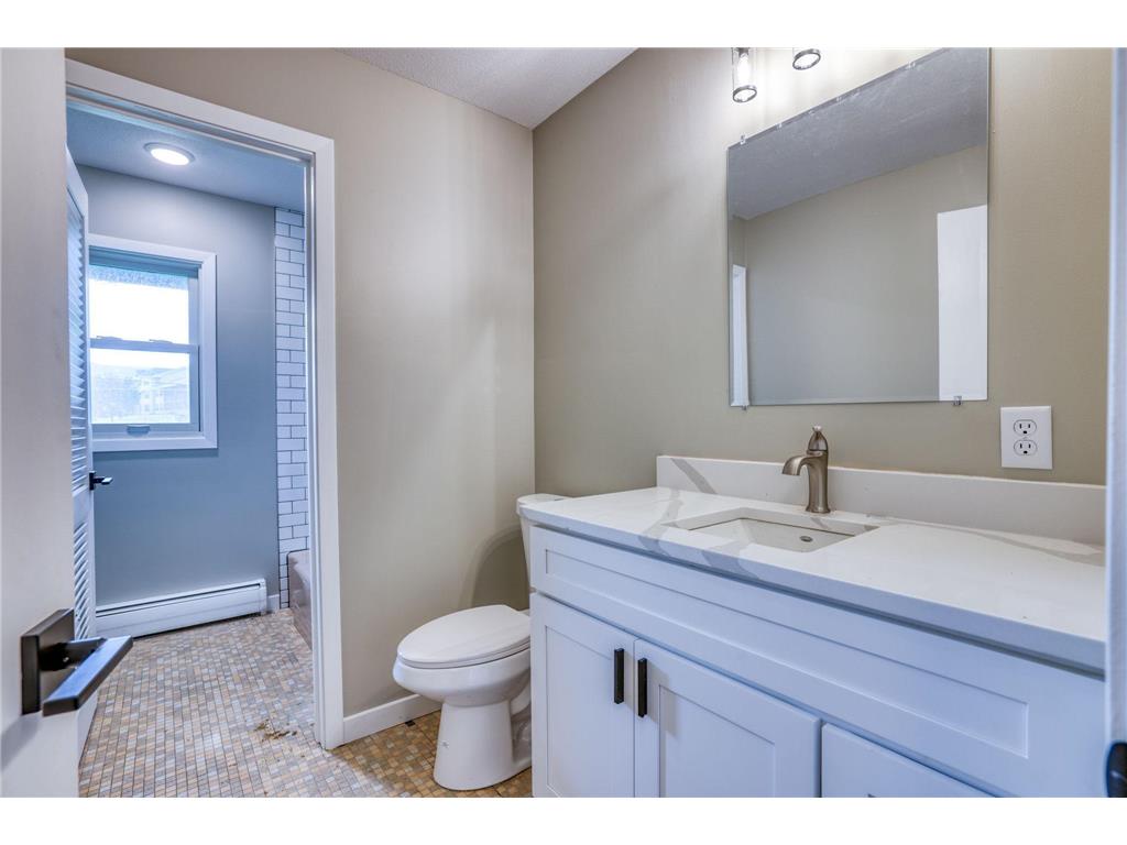 10917 Southview Drive Burnsville MN 55337 6821522 image11