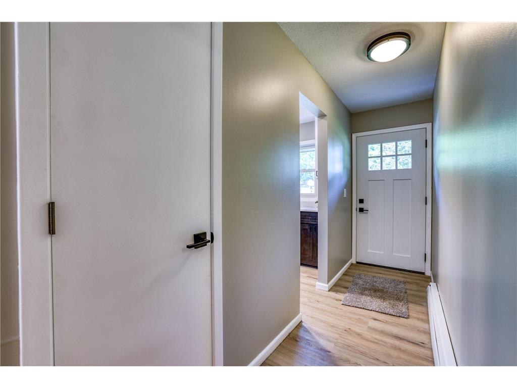 10917 Southview Drive Burnsville MN 55337 6821522 image3