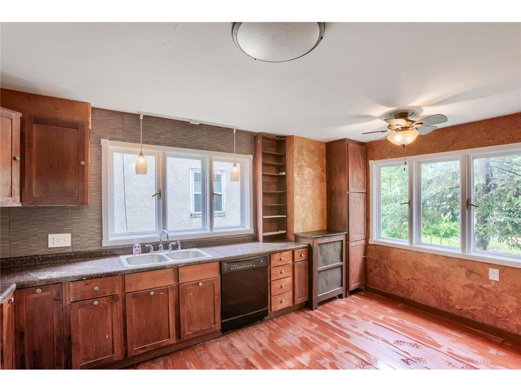 1092 25th Avenue SE Minneapolis MN 55414 7095834 image14