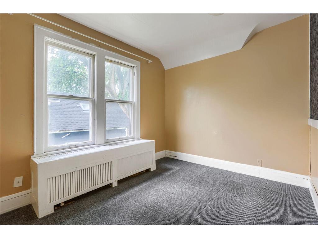 1092 25th Avenue SE Minneapolis MN 55414 7095834 image18