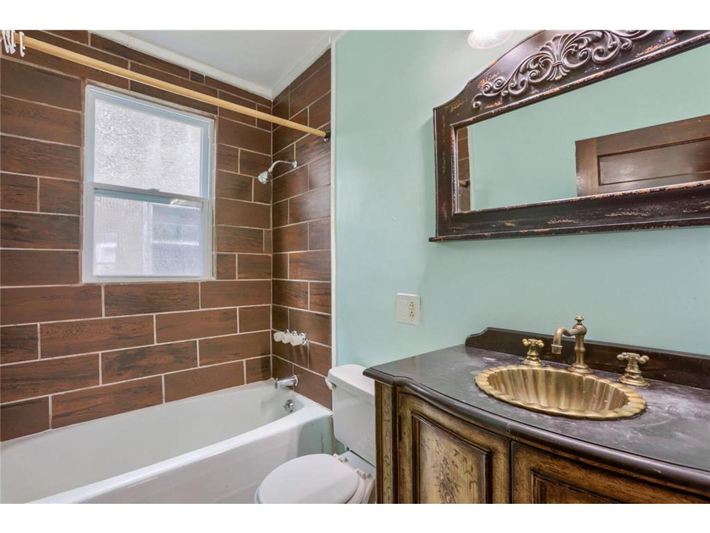 1092 25th Avenue SE Minneapolis MN 55414 7095834 image22