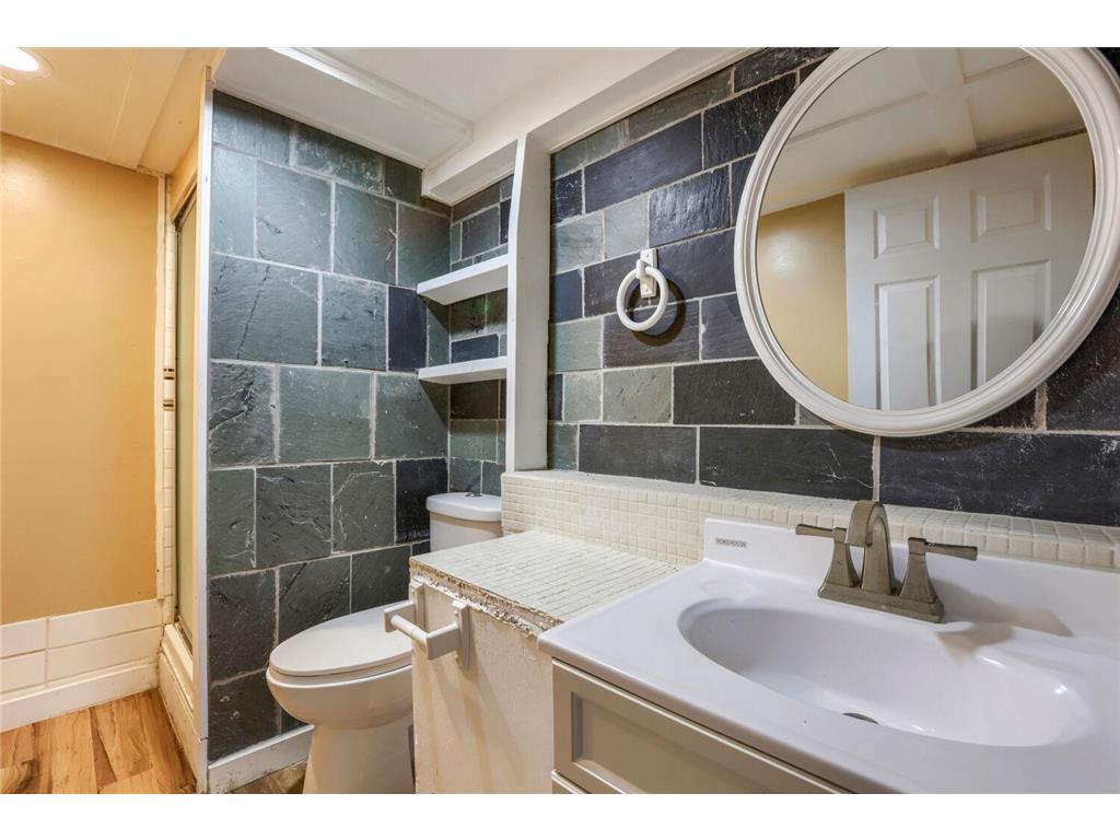 1092 25th Avenue SE Minneapolis MN 55414 7095834 image24