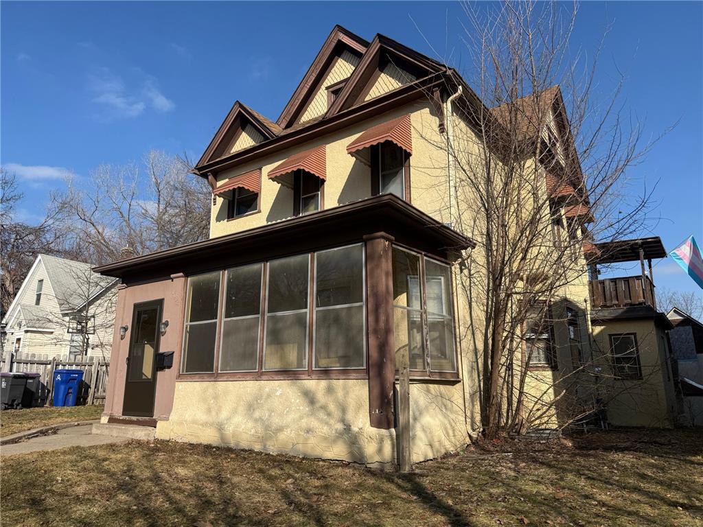 1092 Edgerton Street Saint Paul MN 55130 7028095 image1