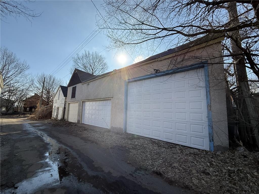 1092 Edgerton Street Saint Paul MN 55130 7028095 image26