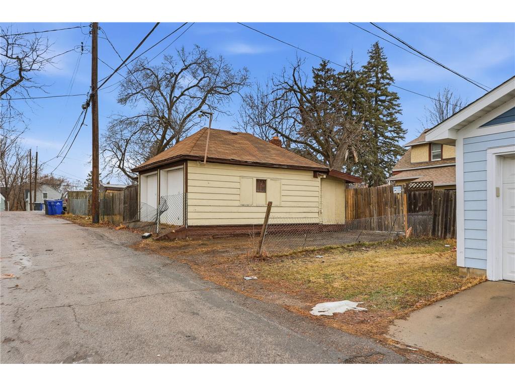 1092 Sims Avenue Saint Paul MN 55106 7022283 image25