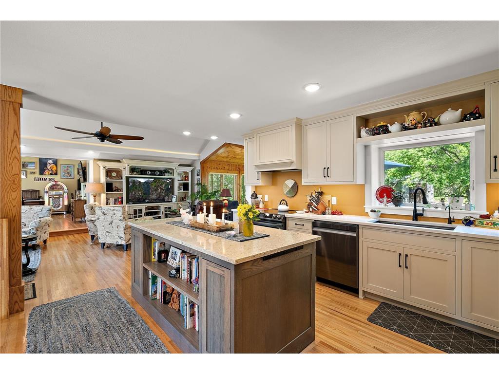 10920 32nd Avenue N Plymouth MN 55441 - Medicine Lake 7024604 image10