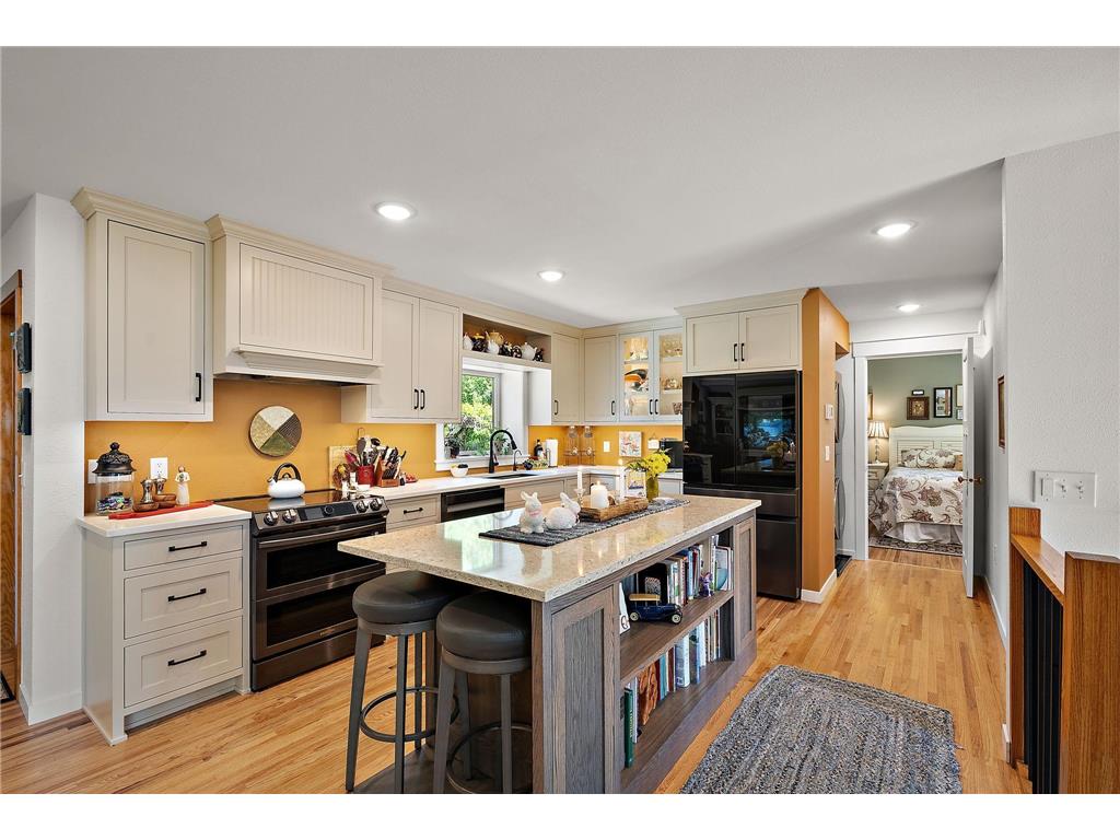 10920 32nd Avenue N Plymouth MN 55441 - Medicine Lake 7024604 image8