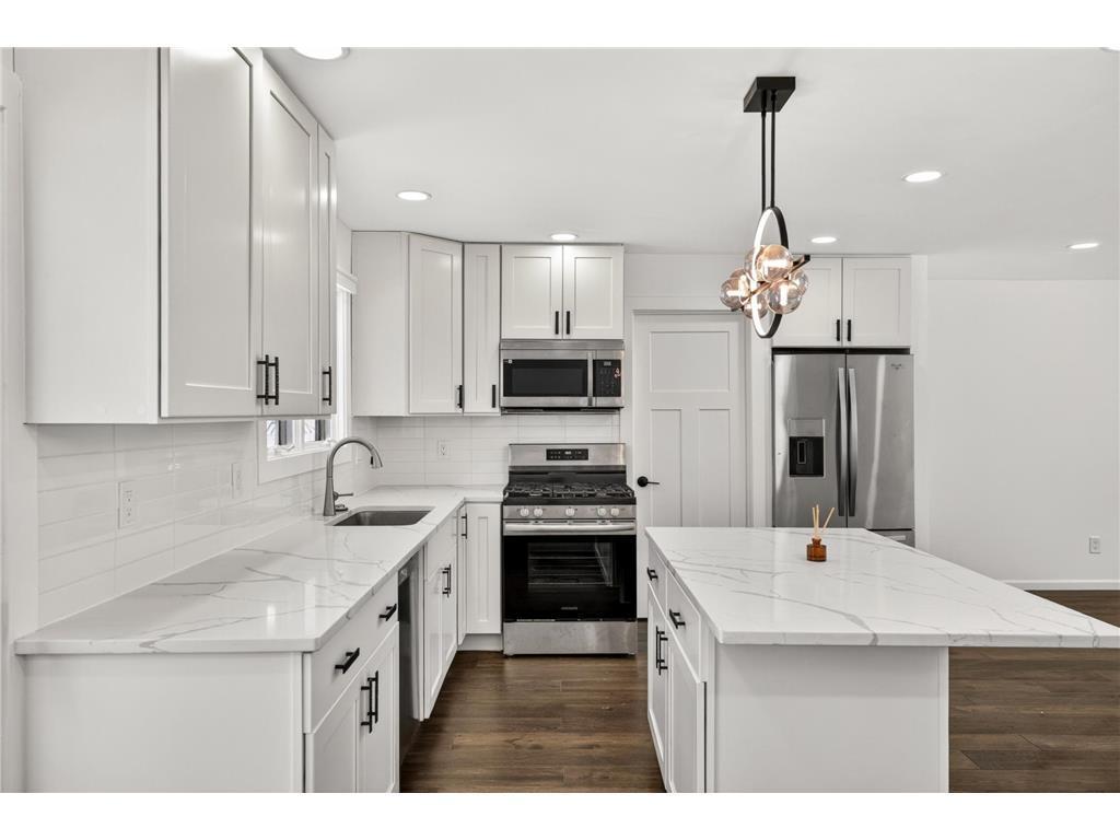 10920 Oak Knoll Terrace N Minnetonka MN 55305 7087720 image3