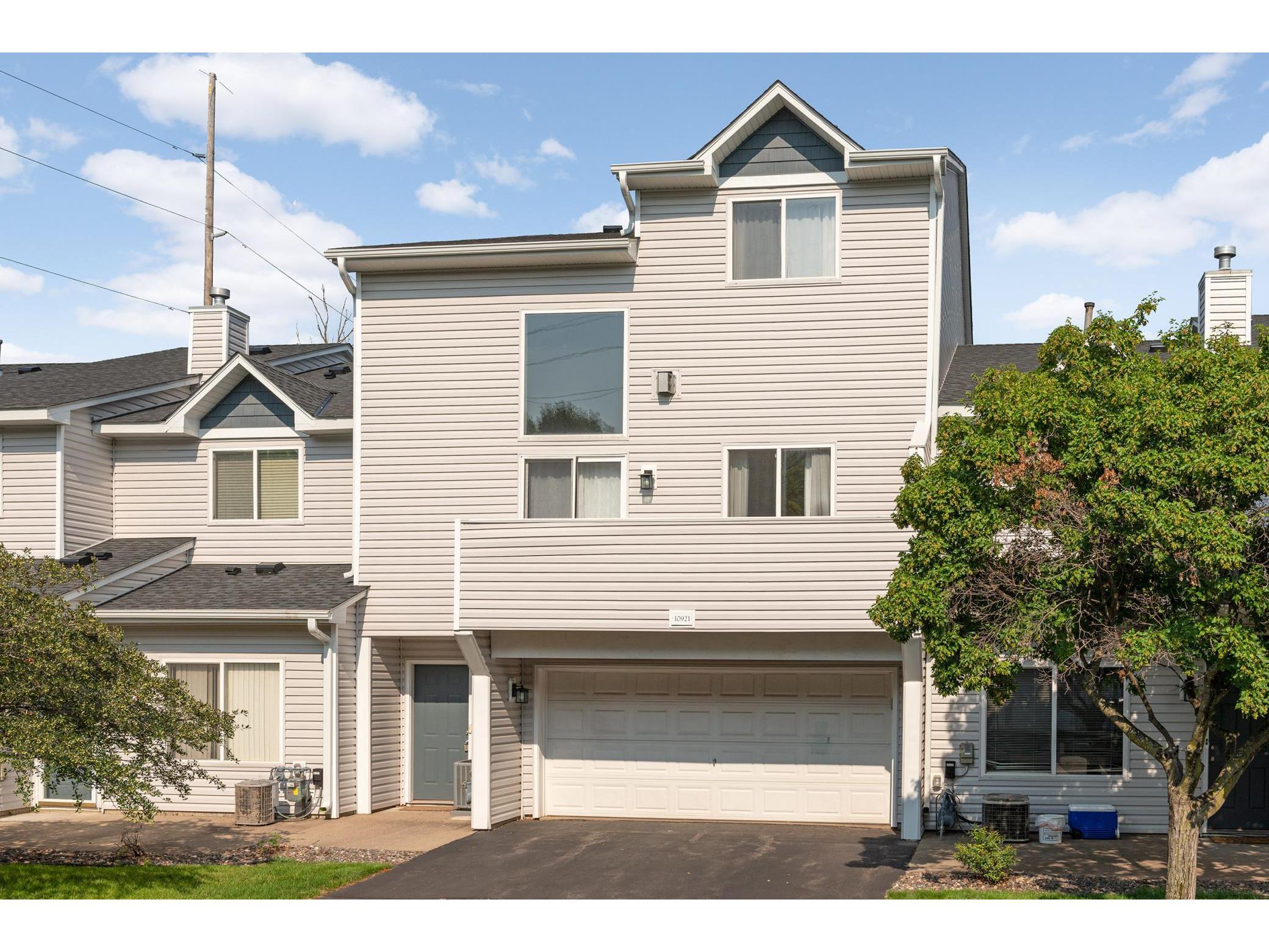 10921 Vale Street NW Coon Rapids MN 55433 6026601 image1