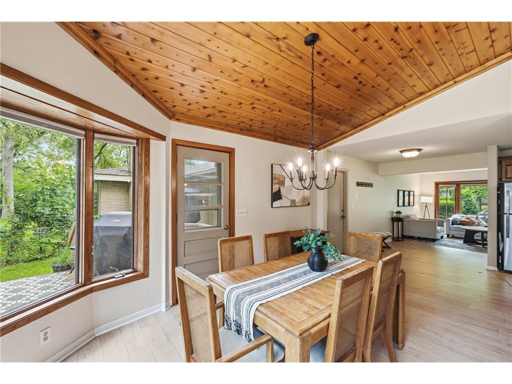 10925 Russell Avenue S Bloomington MN 55431 7105114 image22