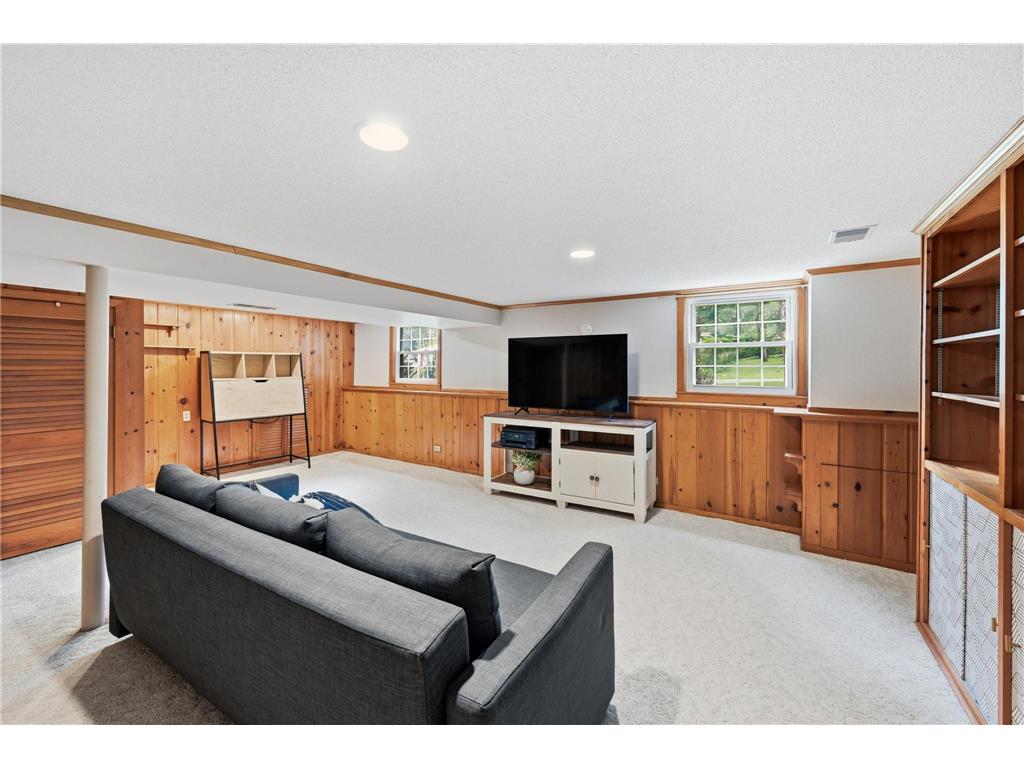 10925 Russell Avenue S Bloomington MN 55431 7105114 image30