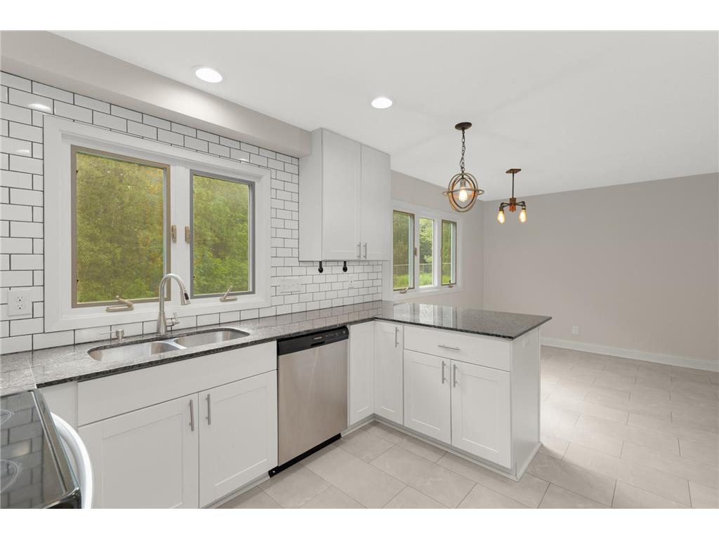 10928 London Drive Burnsville MN 55337 7091569 image13