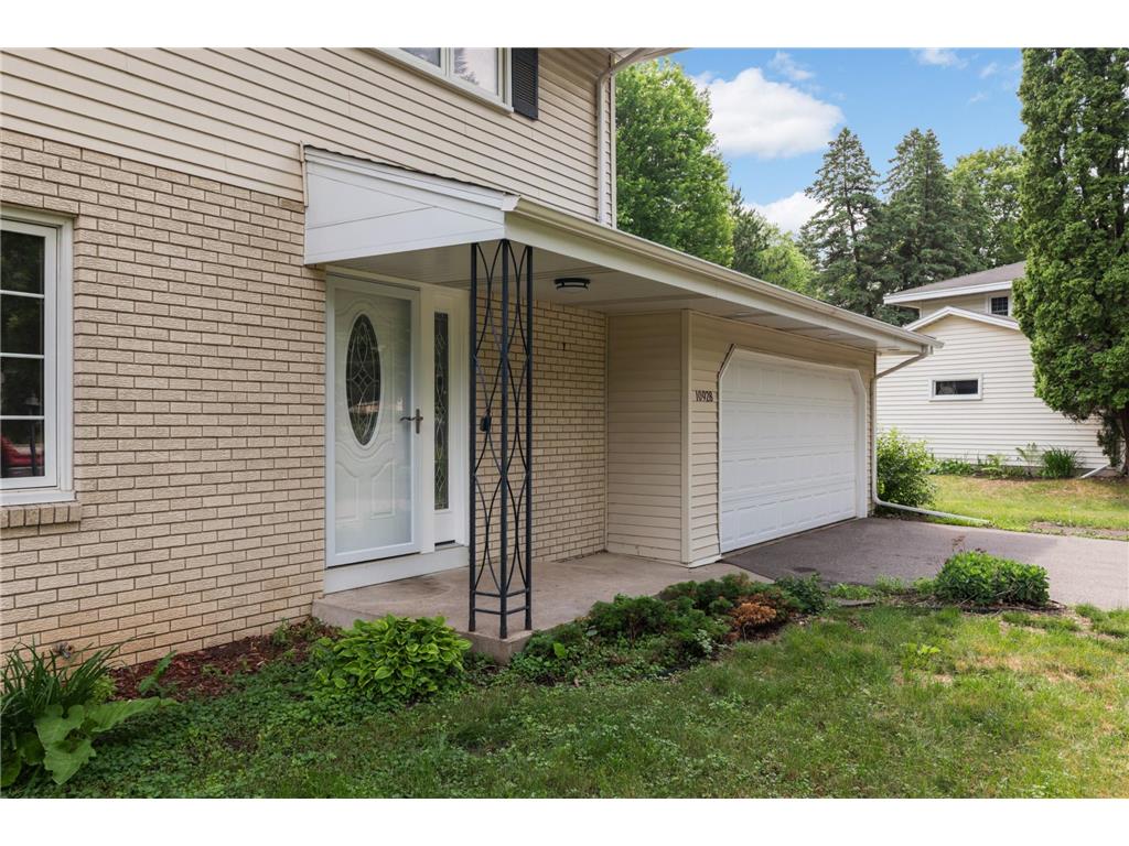 10928 London Drive Burnsville MN 55337 7105038 image3
