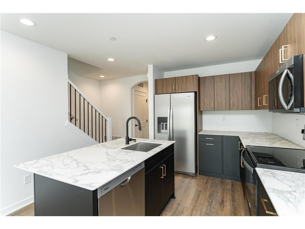 1093 Century Village Lane NE Rochester MN 55906 7037328 image4