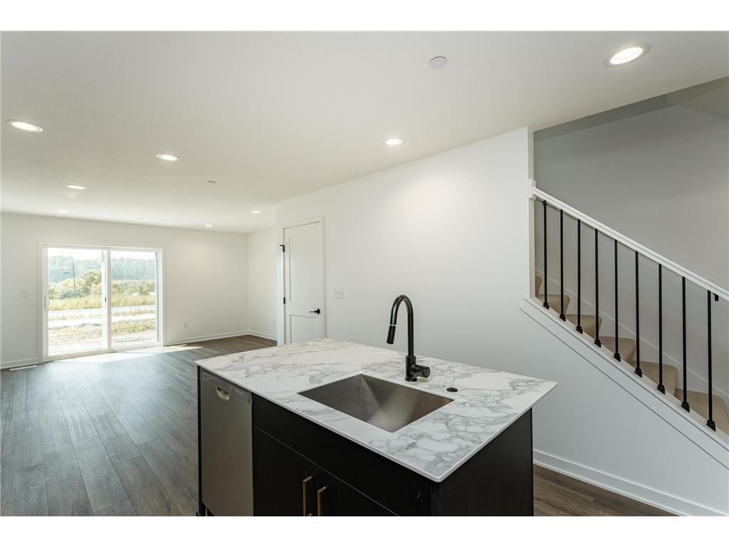 1093 Century Village Lane NE Rochester MN 55906 7037328 image5