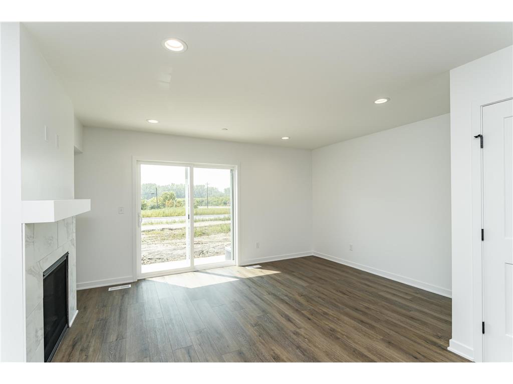 1093 Century Village Lane NE Rochester MN 55906 7037328 image6