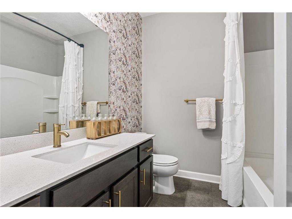 10930 Okinawa Street NE Blaine MN 55449 7081245 image23